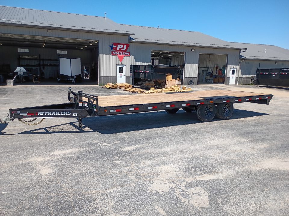 New 2027 PJ Trailers F8242
