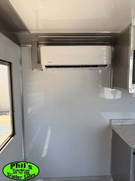 New 2026 Continental Cargo 8.5X24 OFFICE / JOBSITE TRAILER Cargo / Enclosed Trailer BATH TRAILER - BATHROOM PACKAGE