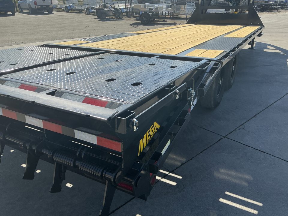 New 2027 Big Tex 25GN-25D5A-MRBK Flatbed Trailer