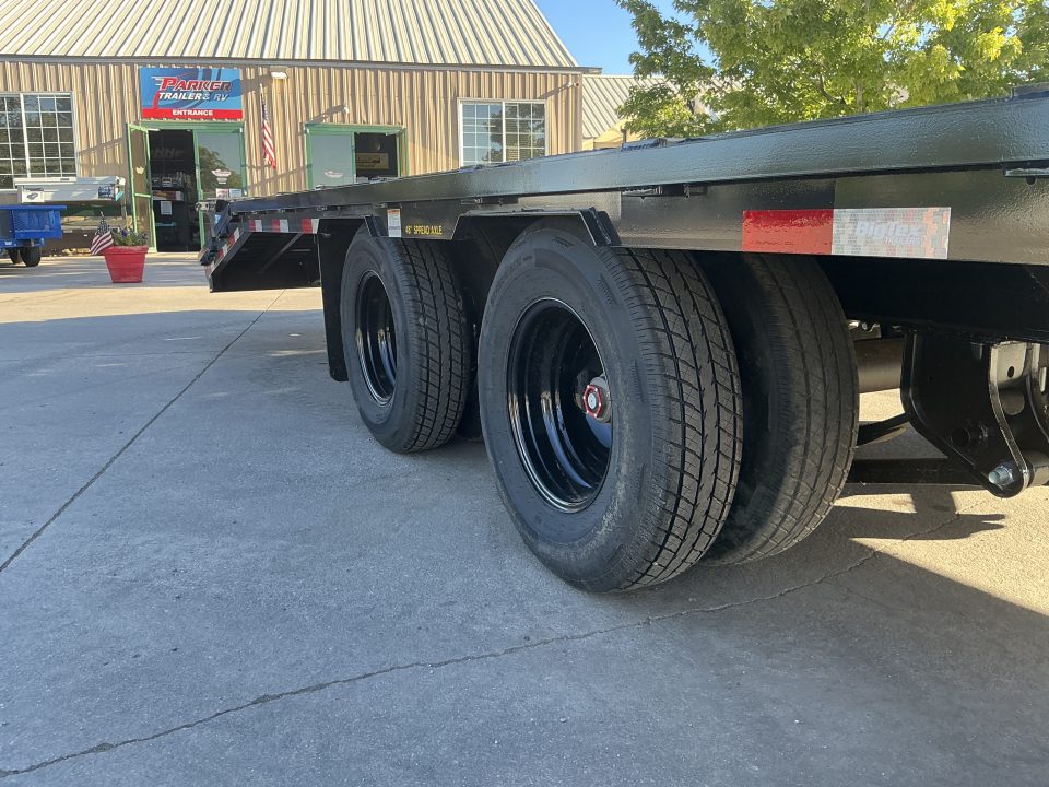 New 2027 Big Tex 25GN-40D5A-MRBK Flatbed Trailer