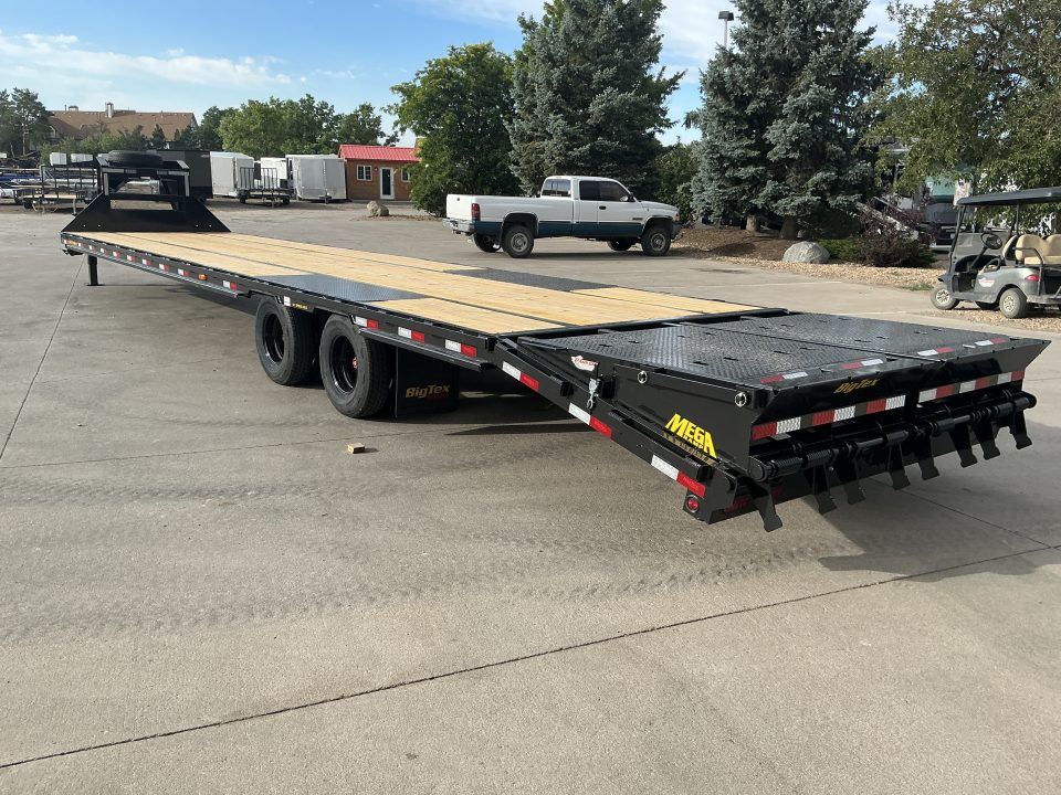 New 2027 Big Tex 25GN-40D5A-MRBK Flatbed Trailer