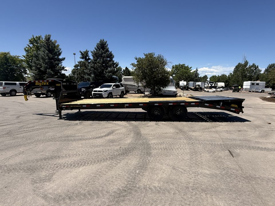 New 2027 Big Tex 14GN-25D5A-MRBK Flatbed Trailer