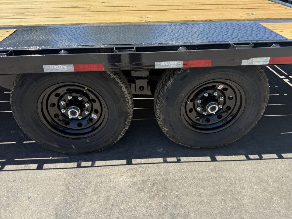 New 2027 Big Tex 14GN-25D5A-MRBK Flatbed Trailer