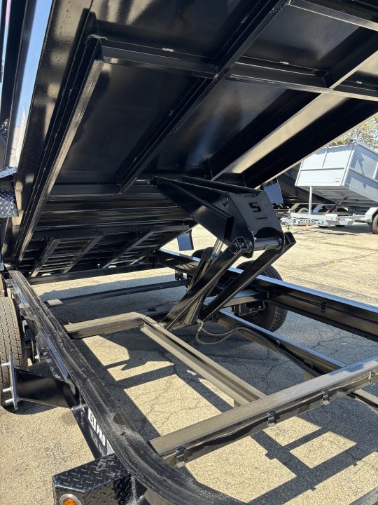 New 2027 PJ Trailers DL162 Dump Trailer
