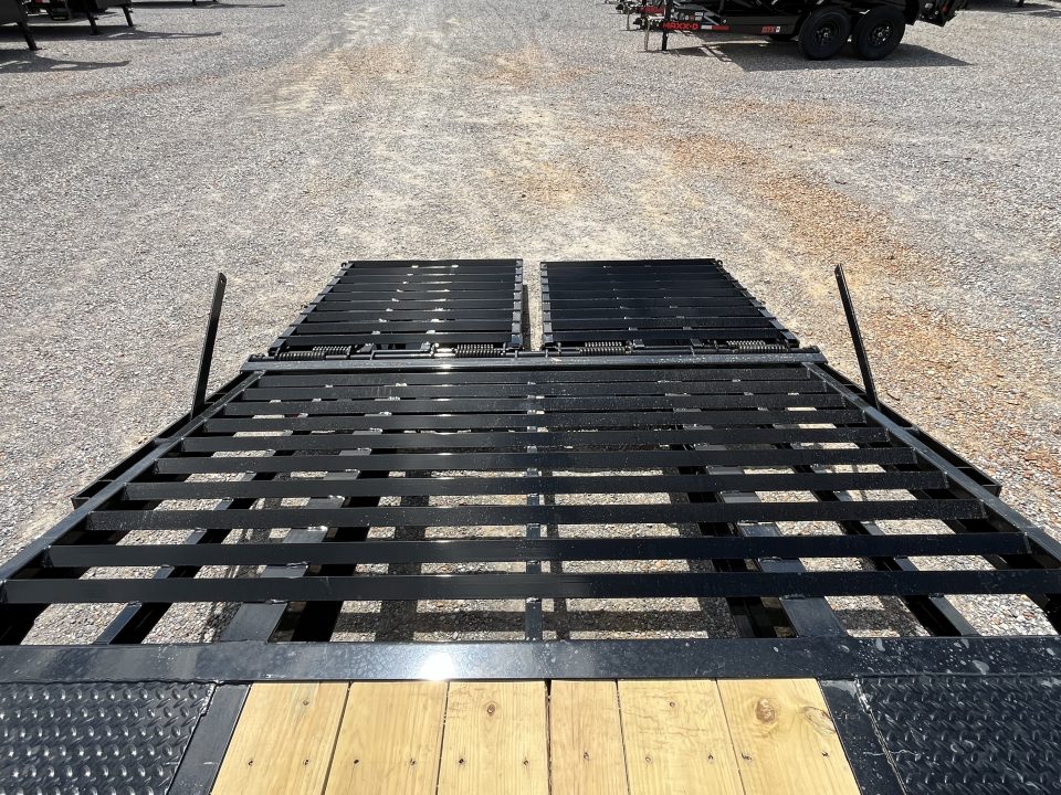 New 2027 MAXXD Gooseneck Flatbed Trailer | 102" x 30' 25K GVWR