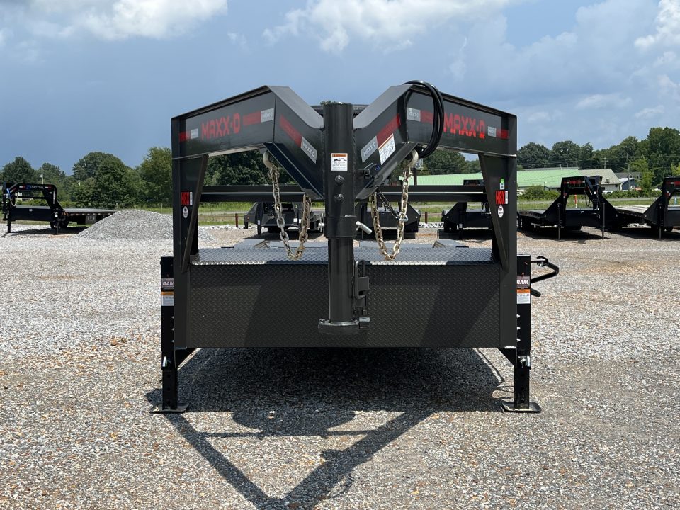 New 2027 MAXXD Gooseneck Trailer | 102" x 26' 18K GVWR