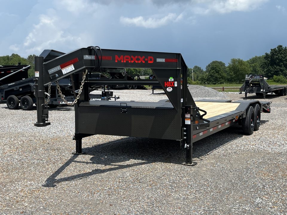 New 2027 MAXXD Gooseneck Trailer | 102" x 26' 18K GVWR