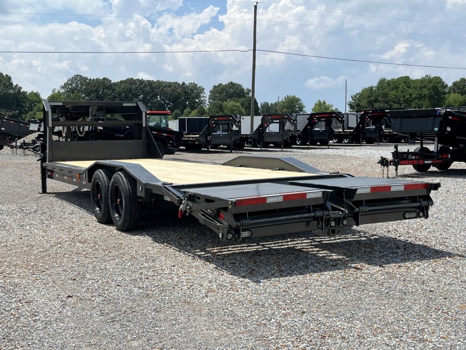 New 2027 MAXXD Gooseneck Trailer | 102" x 26' 18K GVWR