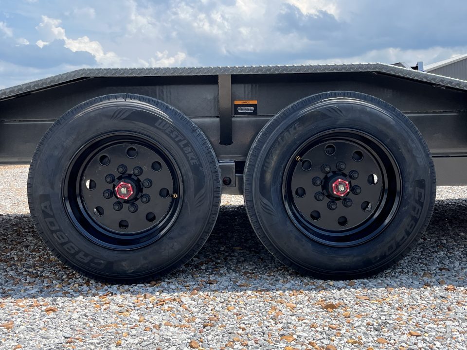 New 2027 MAXXD Gooseneck Trailer | 102" x 26' 18K GVWR