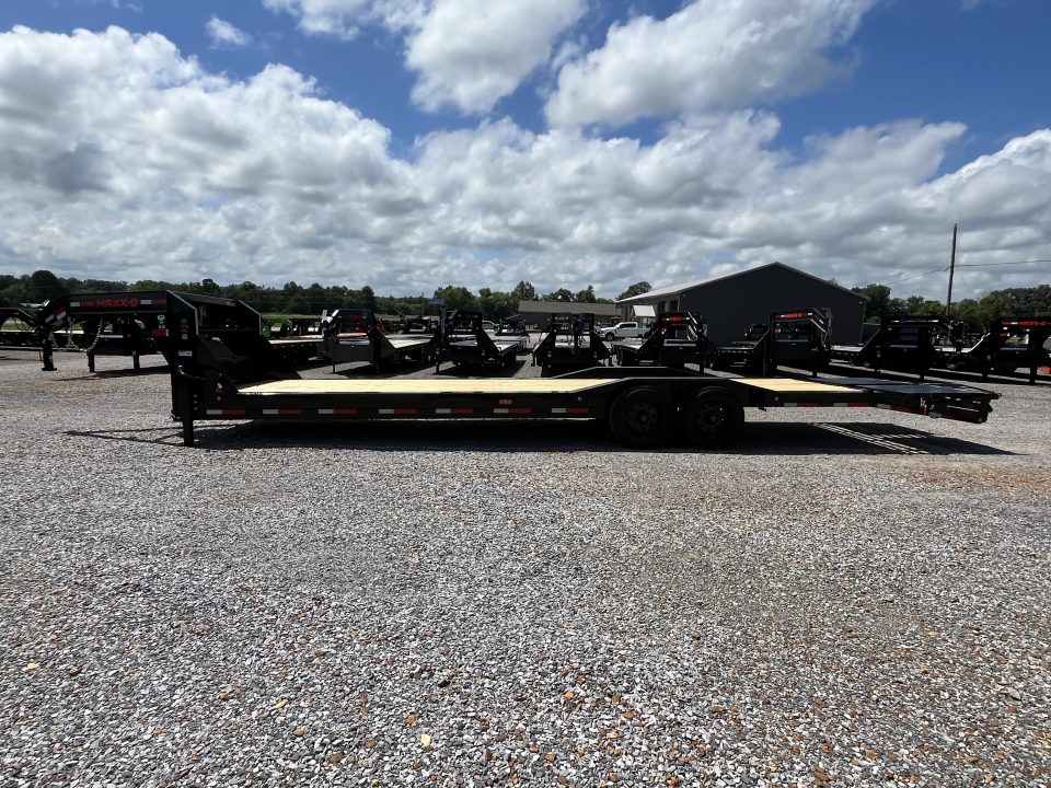 New 2027 MAXXD Gooseneck Trailer | 102" x 32' 18K GVWR