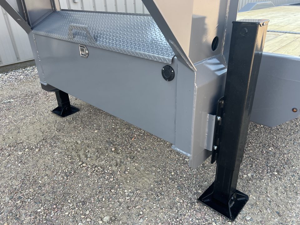 New 2026 Midsota 32' Gooseneck Hydraulic Tail Equipment Trailer