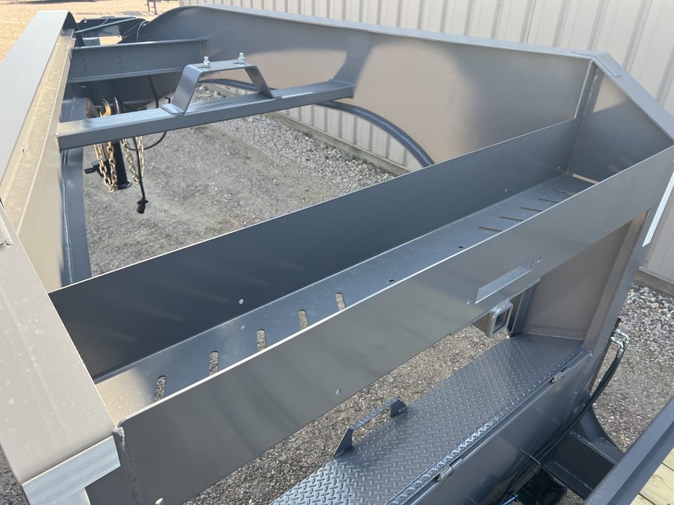 New 2026 Midsota 32' Gooseneck Hydraulic Tail Equipment Trailer