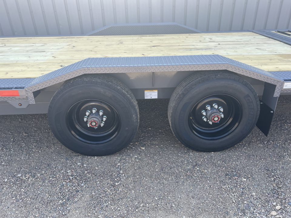 New 2026 Midsota 32' Gooseneck Hydraulic Tail Equipment Trailer