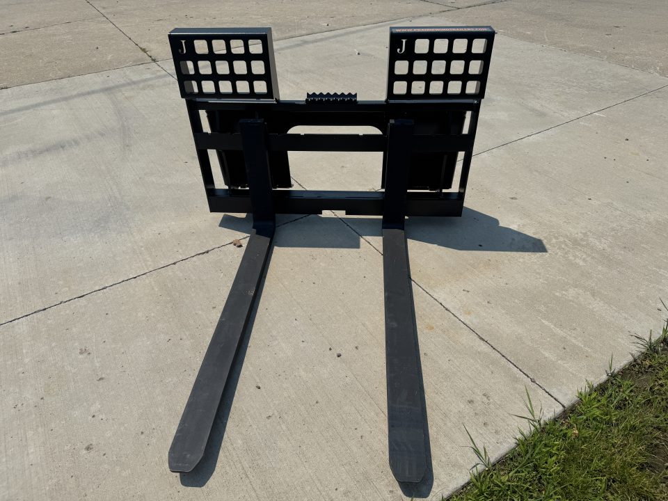 New 2026 Jenkins Iron and Steel Pallet Forks Attachment