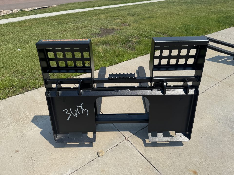 New 2026 Jenkins Iron and Steel Pallet Forks Attachment