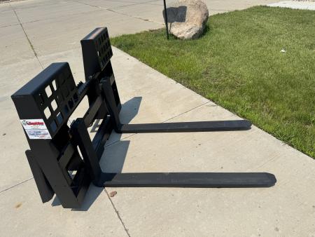 New 2026 Jenkins Iron and Steel Pallet Forks Attachment