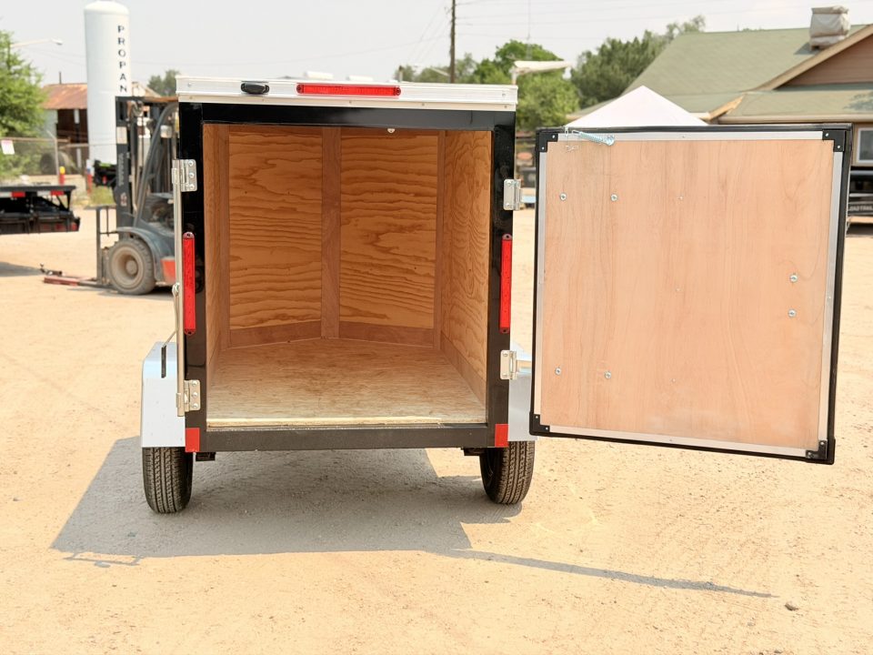 New 2026 Cross Trailers 4-6-1V Enclosed Barn Door 2K GVWR