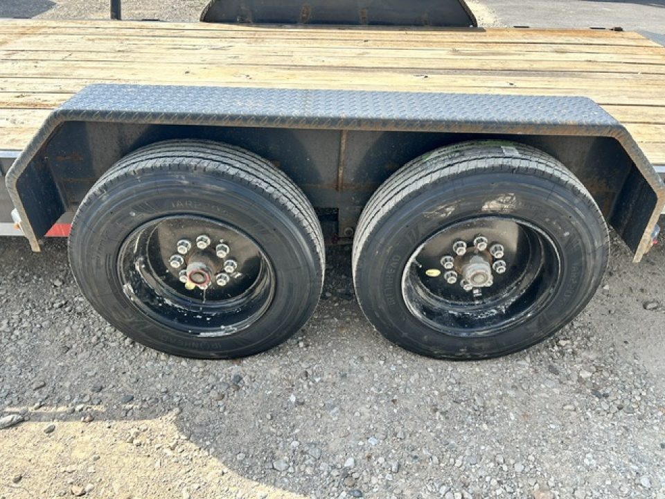 Used 2022 Lamar Trailers 83"x22' HD 16k Equipment Trailer Stand up ramps Equipment Trailer