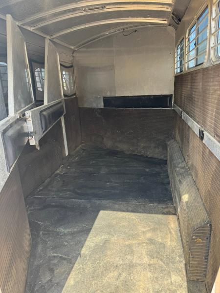 Used 1998 4-Star Trailers 3H WEEKENDER Horse Trailer