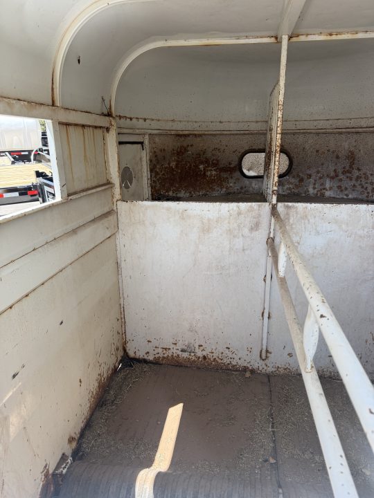 Used 1997 W-W Trailer 2 Horse Stock / Stock Combo Trailer