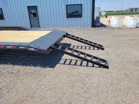 New 2027 Buckshot 102"x26' Gooseneck Equipment/Car Trailer