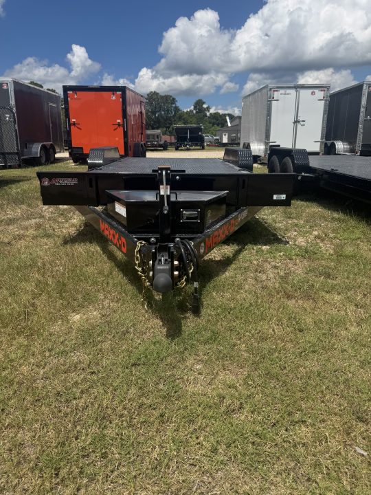 2027 MAXXD C5X8320