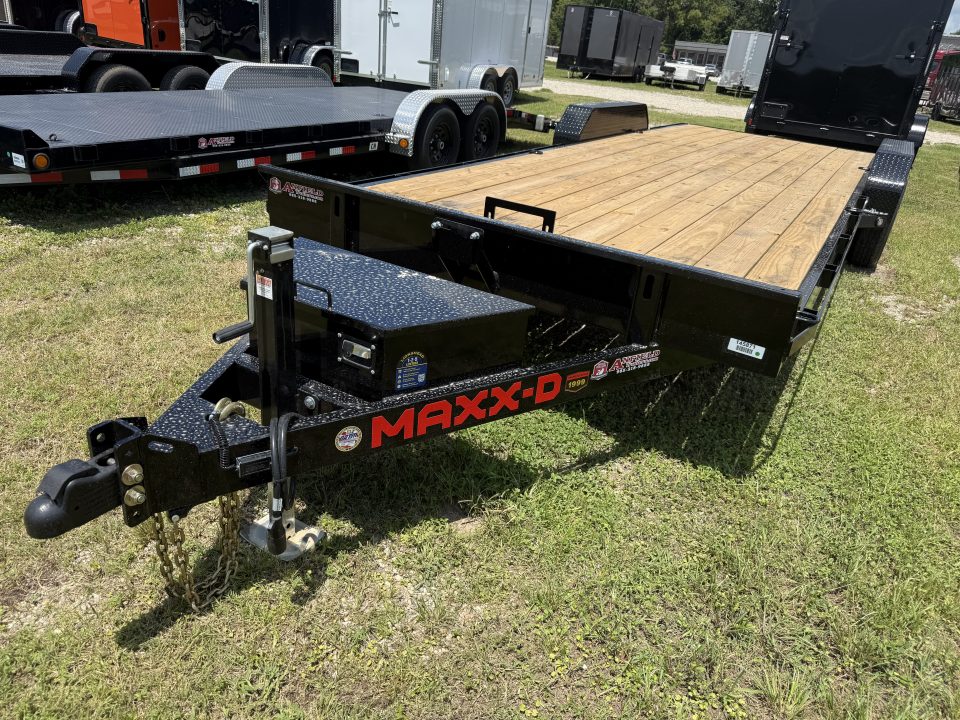 New 2027 MAXX-D C5X8324 Car Hauler