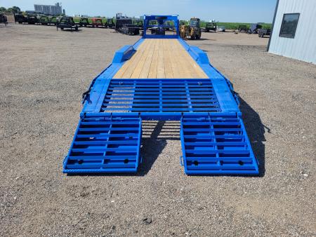 New 2027 Buckshot 102"x40' Gooseneck Triple Axle Carhauler Trailer