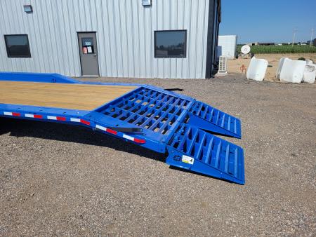 New 2027 Buckshot 102"x40' Gooseneck Triple Axle Carhauler Trailer
