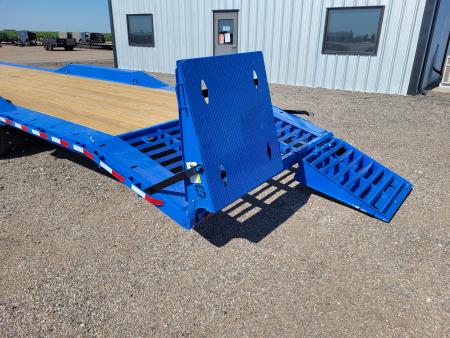 New 2027 Buckshot 102"x40' Gooseneck Triple Axle Carhauler Trailer