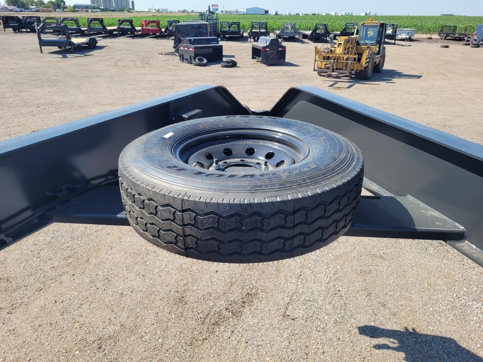 New 2027 Buckshot 102"x40' Gooseneck Triple Axle Carhauler Trailer