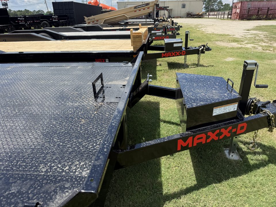 New 2027 MAXX-D H5X10224 Car Hauler