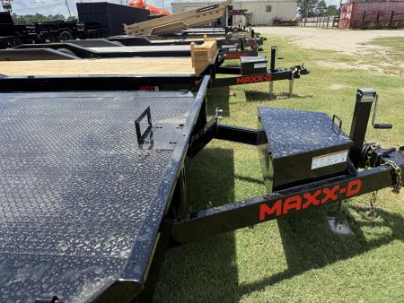 New 2027 MAXX-D H5X10224 Car Hauler