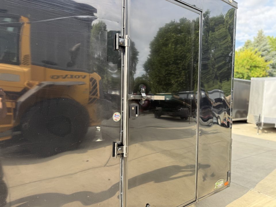 Used USED 2018 Spartan 8.5x24+2v dovetail enclosed cargo car hauler trailer Rear Ramp Door