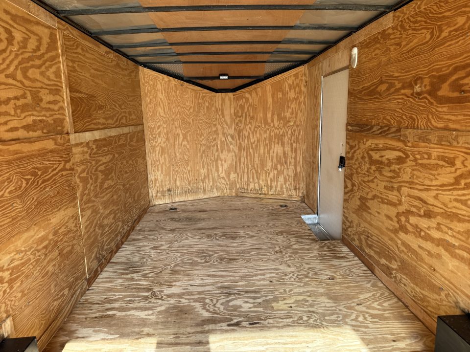 Used USED 2018 Spartan 8.5x24+2v dovetail enclosed cargo car hauler trailer Rear Ramp Door