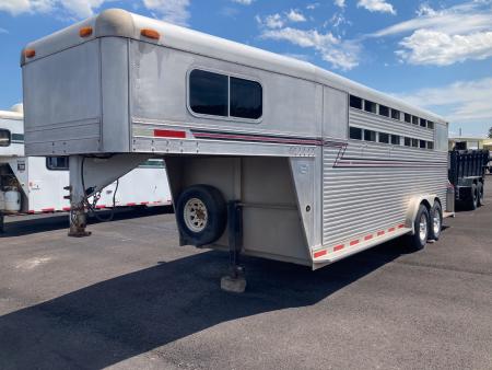 Used 1997 4-Star Trailers 4 HORSE GN Horse Trailer