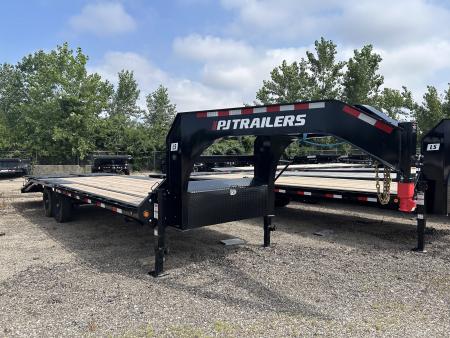 New 2026 PJ Trailers 102 IN X 25 FT LOW-PRO GOOSENECK DECK OVER WITH MONSTER RAMPS 14 PLY TIRES