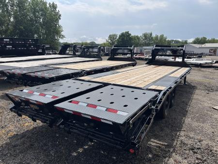 New 2026 PJ Trailers 102 IN X 25 FT LOW-PRO GOOSENECK DECK OVER WITH MONSTER RAMPS 14 PLY TIRES