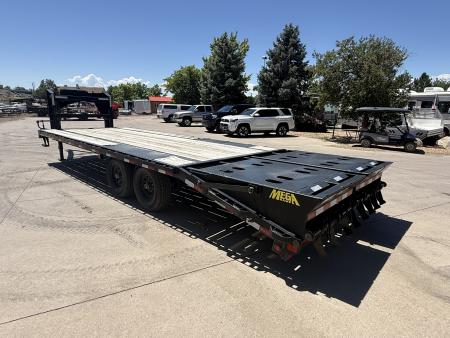 Used 2018 Big Tex 14GN-20+5 Flatbed Trailer