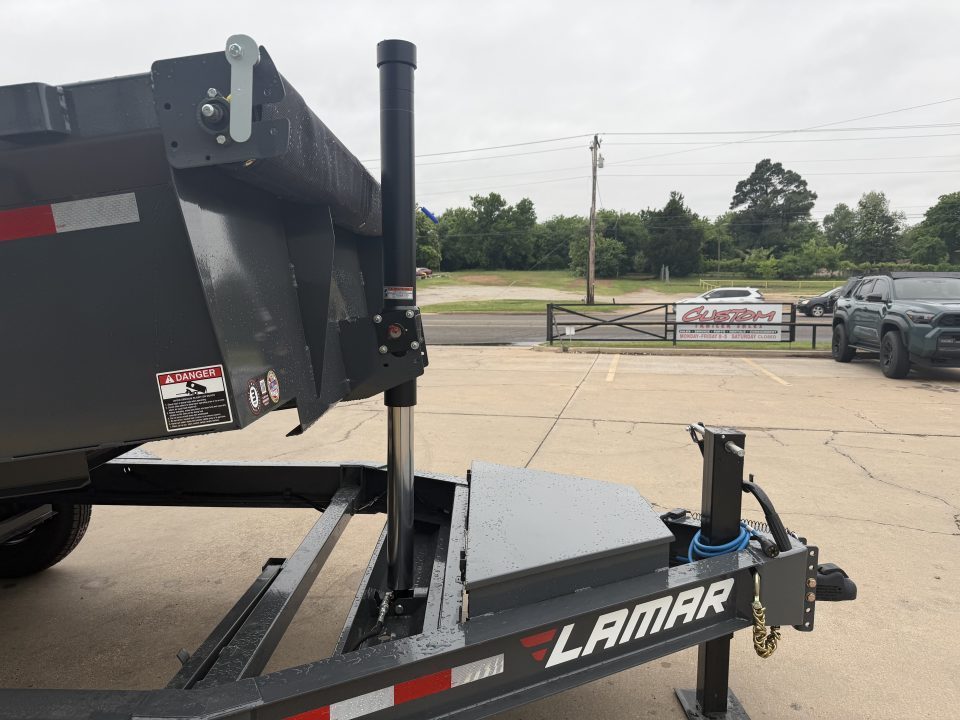 Lamar DT photo 9
