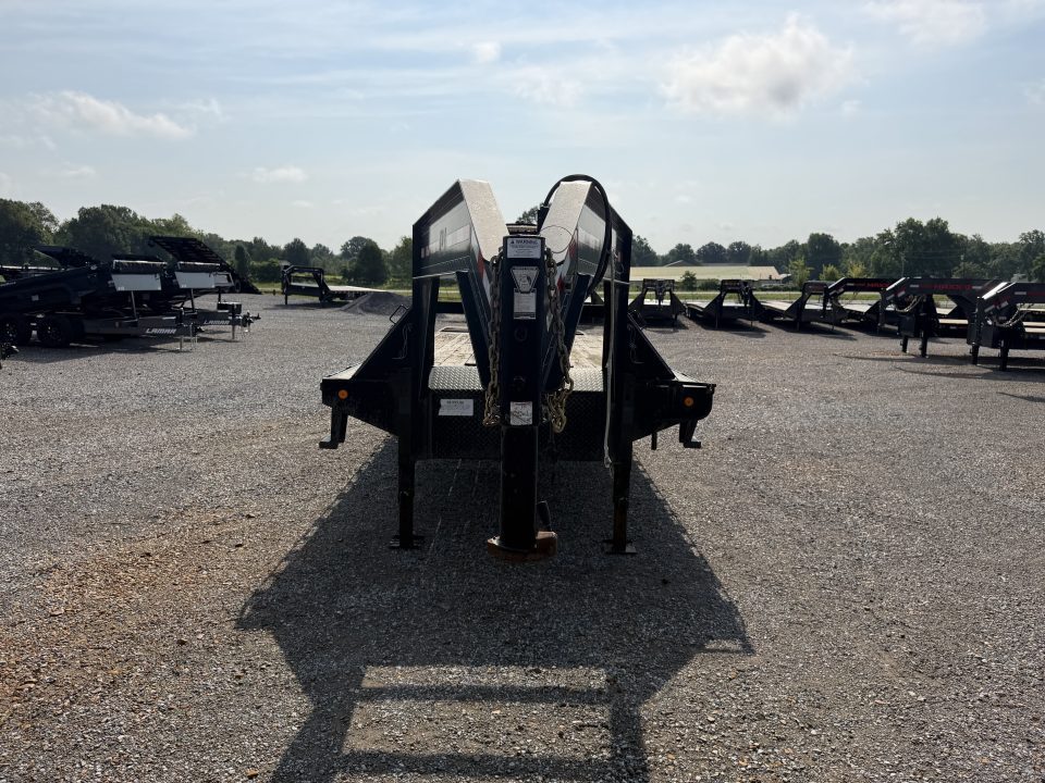 Used 2015 PJ 102"X25' 20K GVWR Gooseneck Flatbed Trailer