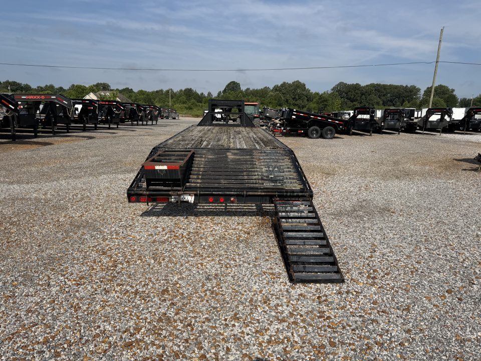 Used 2015 PJ 102"X25' 20K GVWR Gooseneck Flatbed Trailer