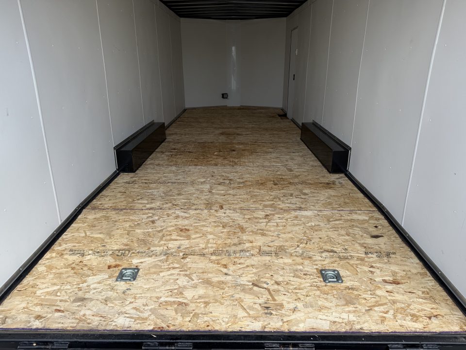 Used 2018 AERO 8.5x24+2V Cargo / Enclosed Trailer
