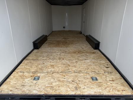 Used 2018 AERO 8.5x24+2V Cargo / Enclosed Trailer