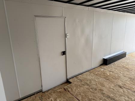 Used 2018 AERO 8.5x24+2V Cargo / Enclosed Trailer
