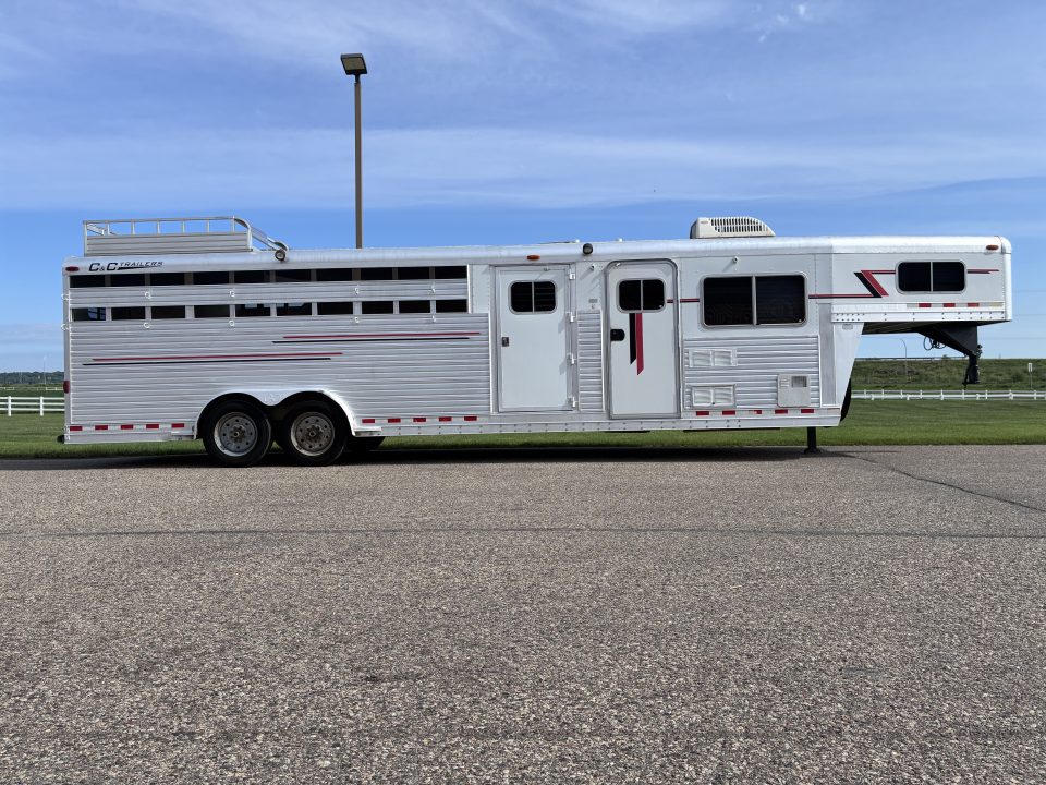 Used 2003 C&C LQ Stock/Combo Horse Trailer