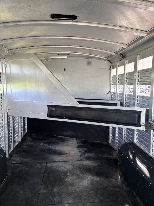 Used 2003 C&C LQ Stock/Combo Horse Trailer