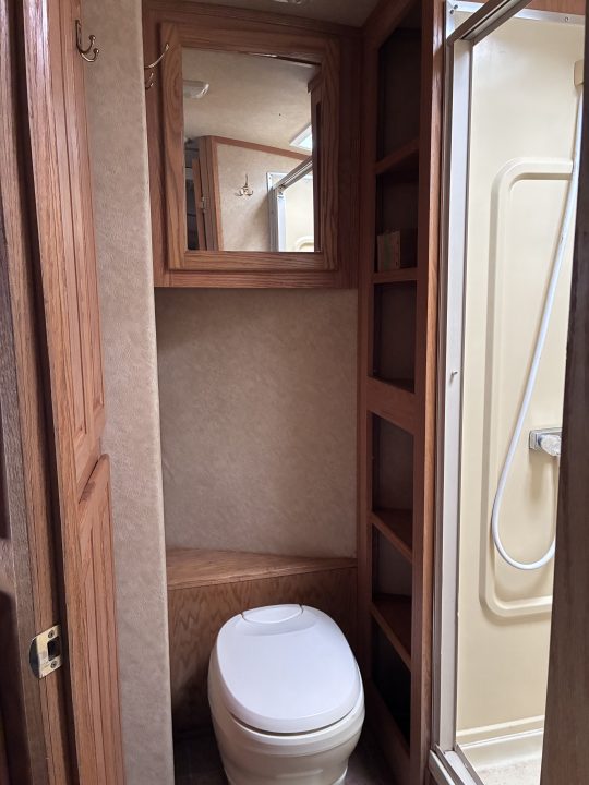 Used 2003 C&C LQ Stock/Combo Horse Trailer