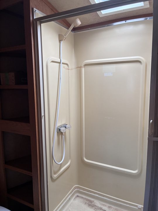 Used 2003 C&C LQ Stock/Combo Horse Trailer