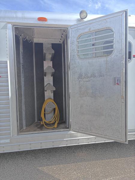 Used 2003 C&C LQ Stock/Combo Horse Trailer